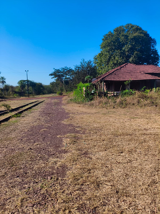 ESTA&Ccedil;&Atilde;O FERROVI&Aacute;RIA DE URUCUM 