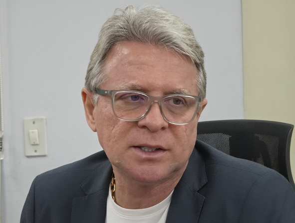 Samyr cobra cumprimento da legisla&ccedil;&atilde;o que disciplina tr&aacute;fego de caminh&otilde;es e carga e descarga