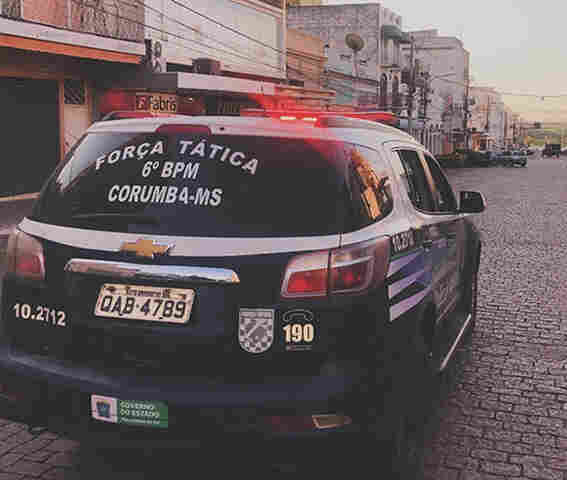PM prende dois homens com mandados de pris&atilde;o em aberto em Corumb&aacute; durante patrulhamento