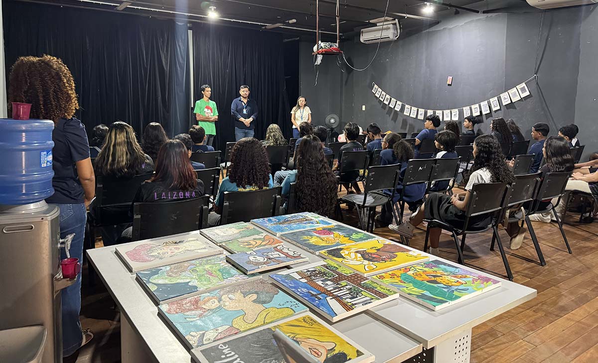 Semana Nacional do Patrimônio começa com oficina de pintura para jovens em Corumbá