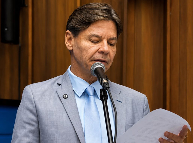 Paulo Duarte prop&otilde;e Comenda do M&eacute;rito Legislativo Benedito Ruy Barbosa
