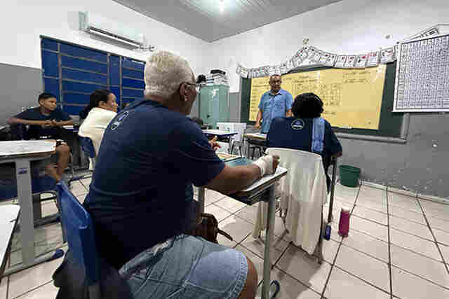 EJA: Corumb&aacute; ainda tem vagas dispon&iacute;veis para quem quer voltar a estudar