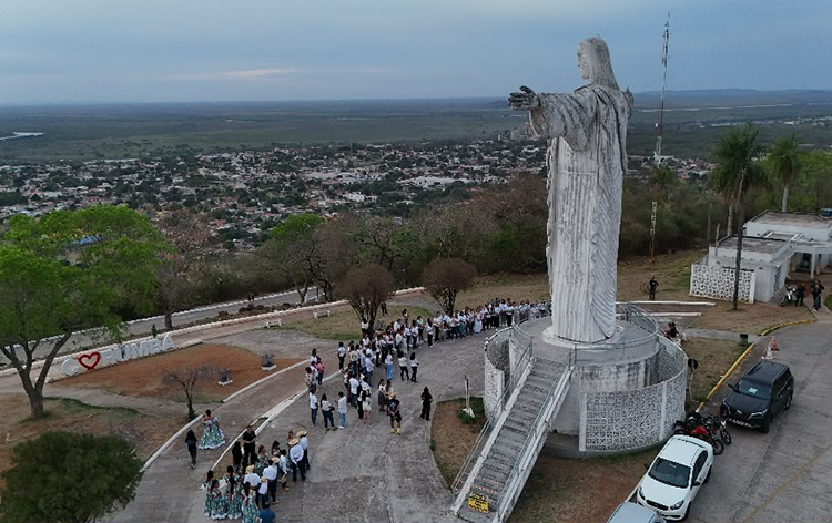 Ato no Cristo Rei do Pantanal simboliza compromisso de Corumb&aacute; com a Primeira Inf&acirc;ncia