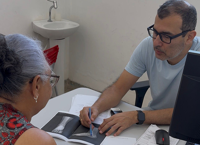 Sa&uacute;de de Corumb&aacute; amplia atendimento com m&eacute;dicos especialistas nos bairros e reduz tempo de espera