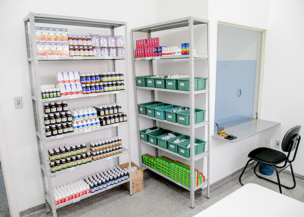 Prefeitura reabre farmácia da UBSF Bonifácio Tiaen e amplia acesso a medicamentos
