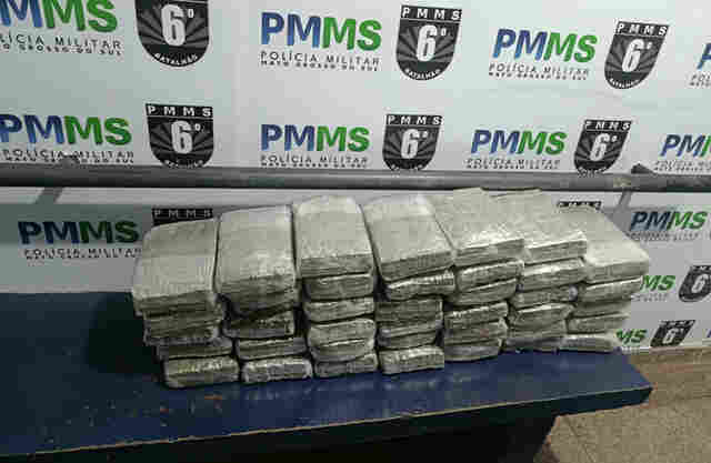 PM localiza mais de 10 kg de skunk e desarticula ponto de armazenamento de drogas em Corumb&aacute;