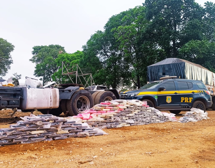 PRF apreende mais de 300 kg de coca&iacute;na escondidos em tanques de caminh&atilde;o na BR-262 em MS