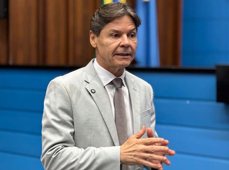 Articulação de Paulo Duarte garante avanço para construção de casas populares em Corumbá