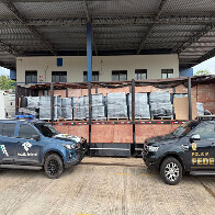 Receita Federal e PF apreendem aproximadamente 17 toneladas de insumo qu&iacute;mico utilizado na produ&ccedil;&atilde;o de coca&iacute;na em Corumb&aacute;