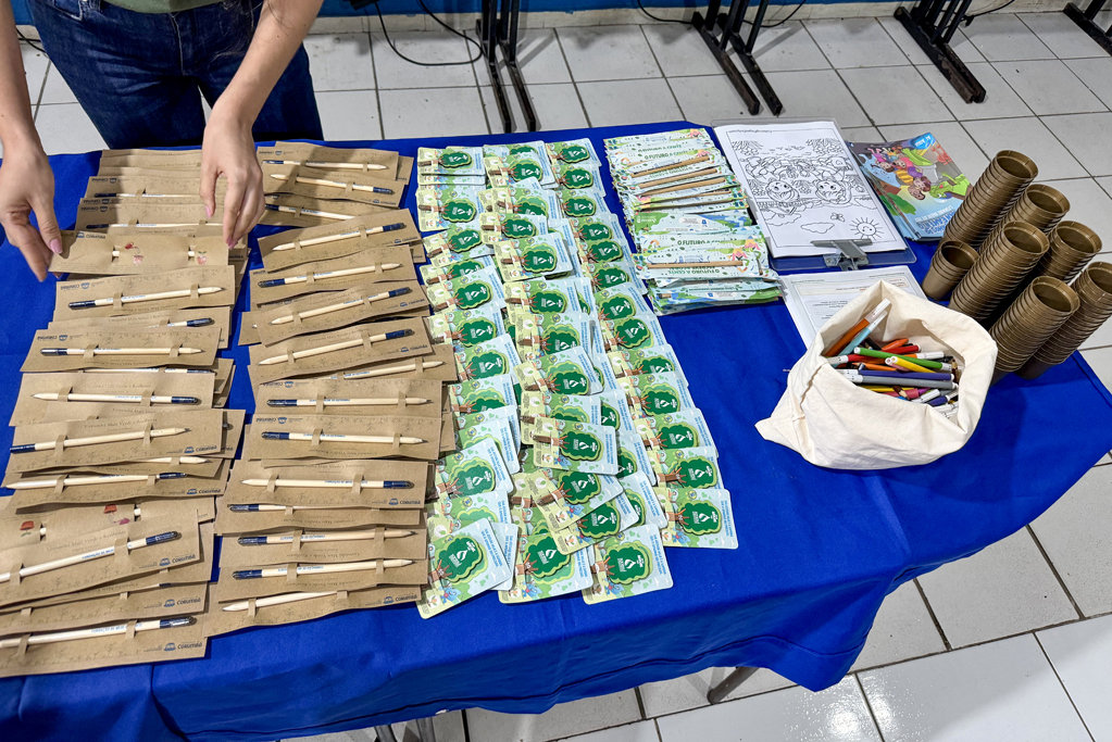 Oficina de plantio de sementes leva educação ambiental a alunos de Corumbá