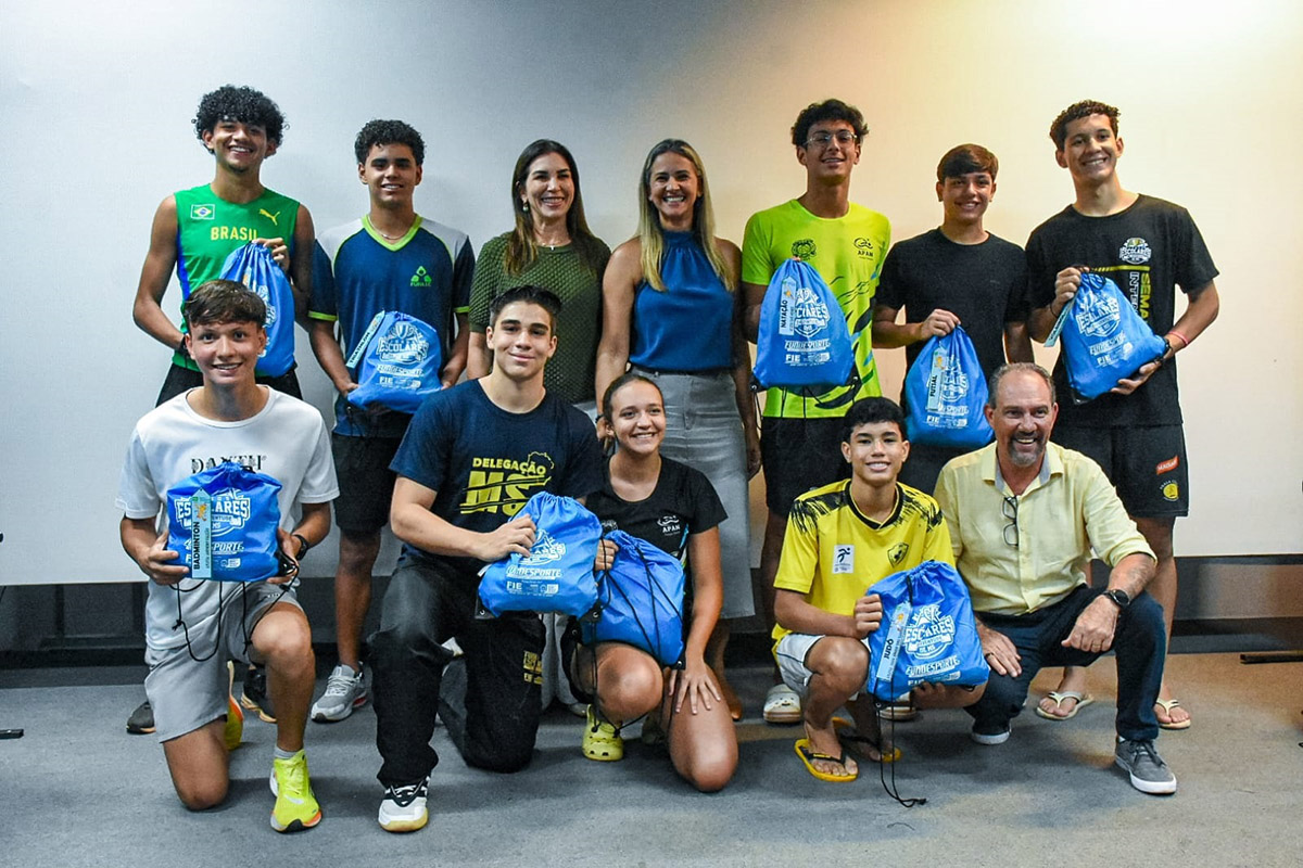 Com novos uniformes, delega&ccedil;&atilde;o de MS embarca para Jogos da Juventude no Paran&aacute;