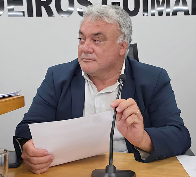 Genilson pede informa&ccedil;&otilde;es sobre reforma da Capela Municipal de Corumb&aacute;