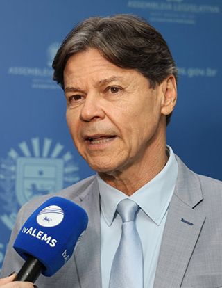 Deputado estadual Paulo Duarte recebe alta hospitalar ap&oacute;s procedimento cir&uacute;rgico 
