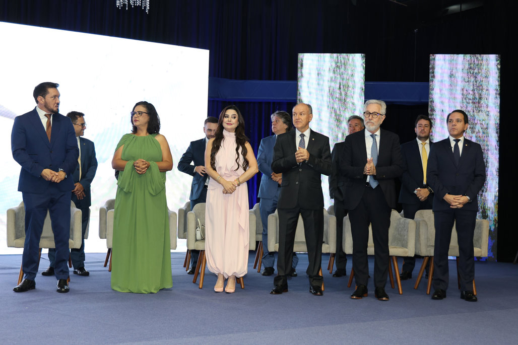 T&iacute;tulo e Comenda: Maiores honrarias da ALEMS s&atilde;o entregues a quem contribuiu pelo bem de MS   