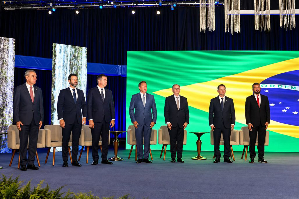 T&iacute;tulo e Comenda: Maiores honrarias da ALEMS s&atilde;o entregues a quem contribuiu pelo bem de MS   