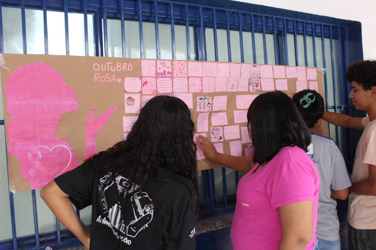 Outubro Rosa mobiliza educandos e colaboradores em ações de conscientização na Cidade Dom Bosco